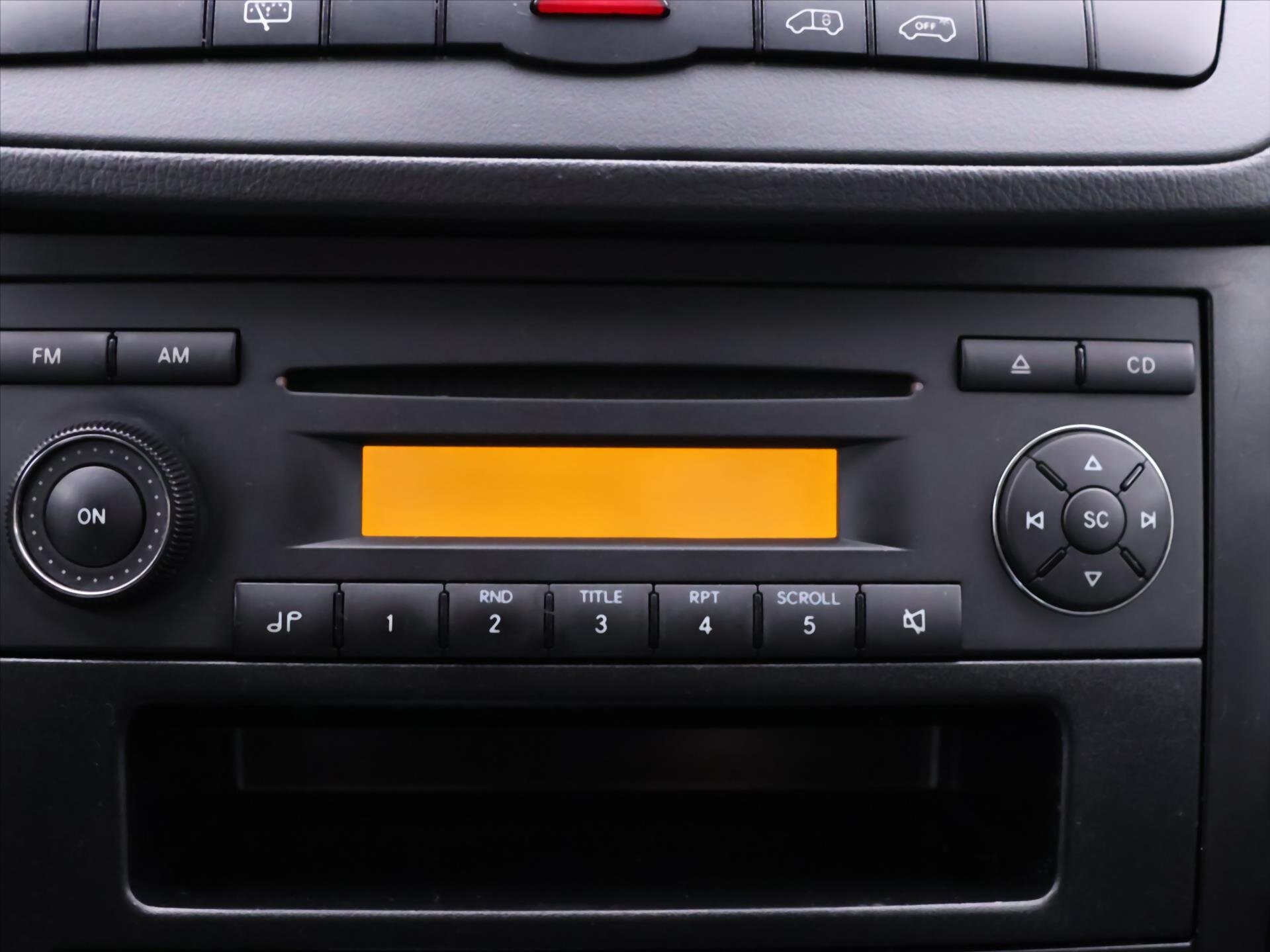 Mercedes-Benz Vito Kombi 2,1 l 70 kw