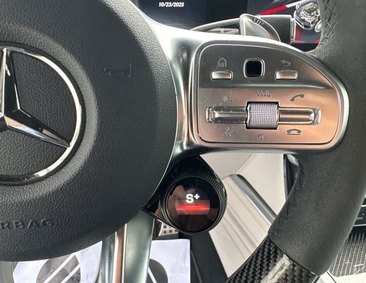 Mercedes-Benz Třídy G SUV / Terénní 4,0 l 430 kw