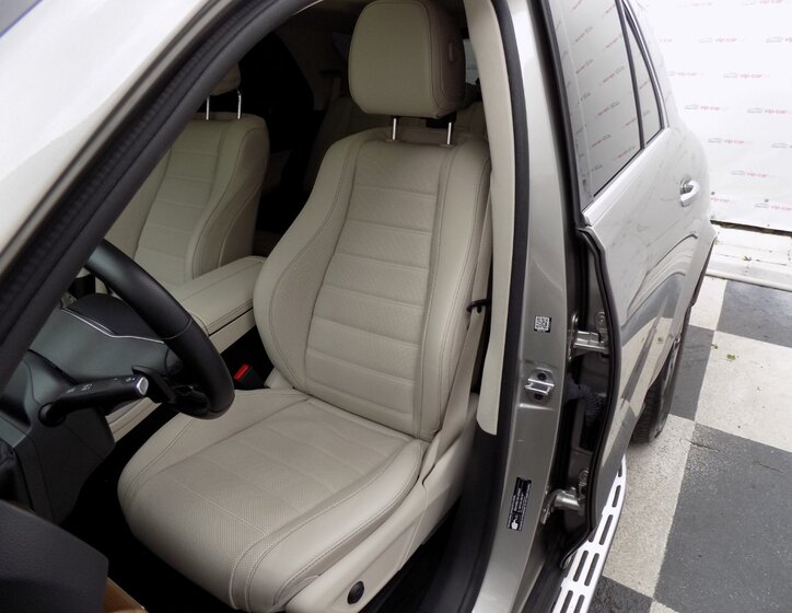 Mercedes-Benz GLE 16