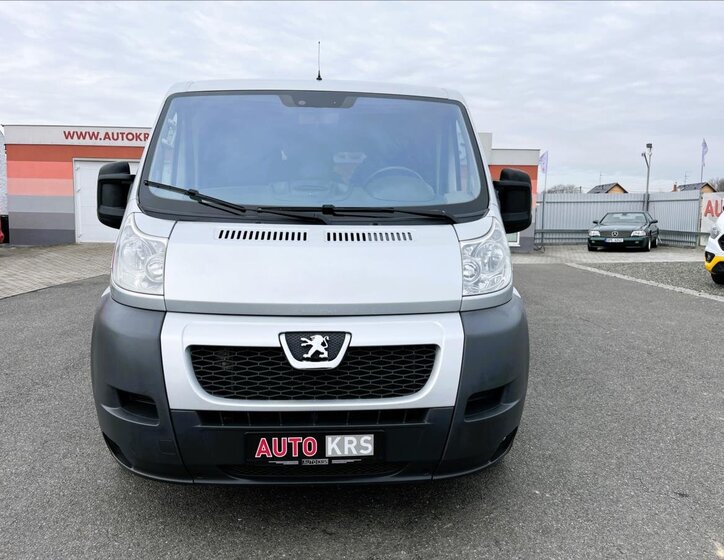Peugeot Boxer Kombi 2,2 l 88 kw