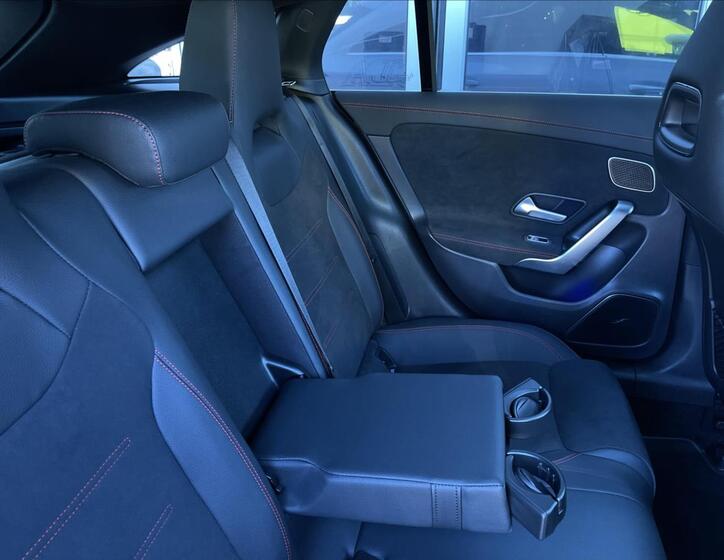 Mercedes-Benz CLA 19