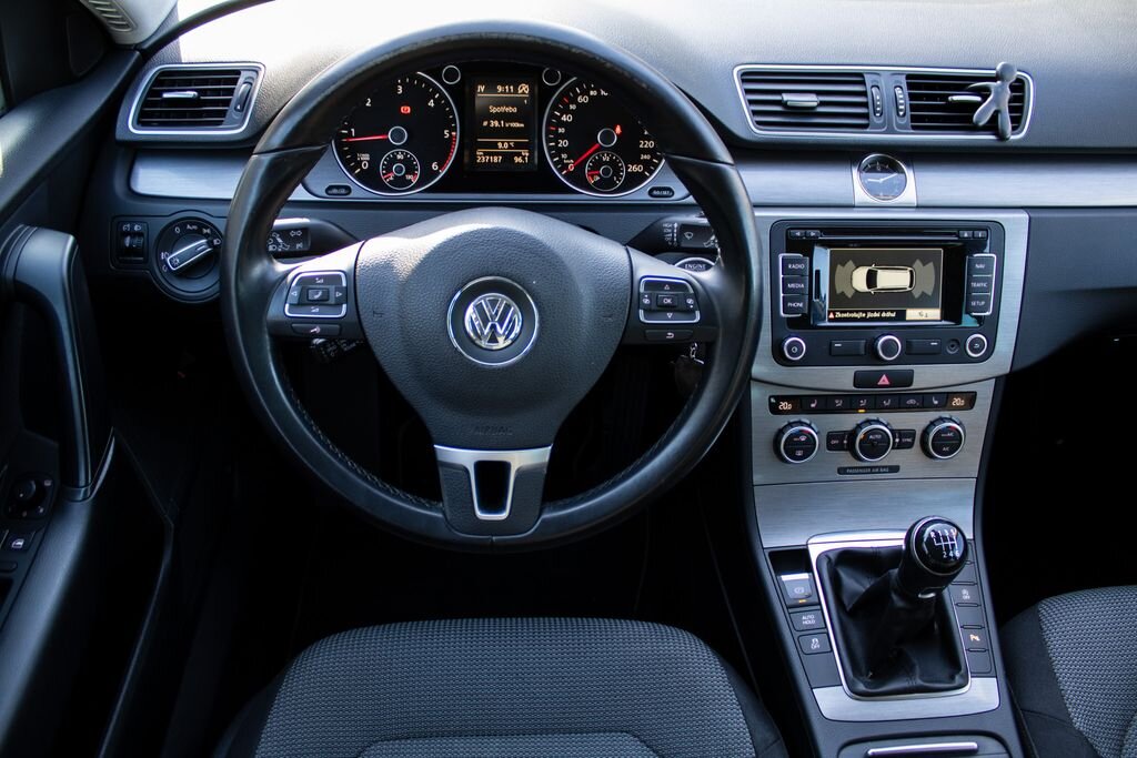 Volkswagen Passat Kombi 2,0 l 103 kw