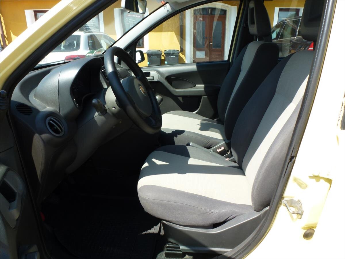 Fiat Panda Hatchback 1,2 l 40 kw