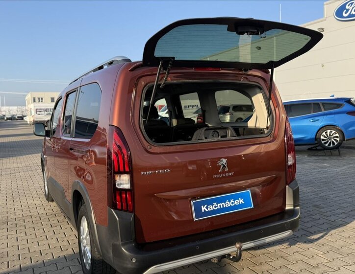 Peugeot Rifter MPV 1,5 l 96 kw