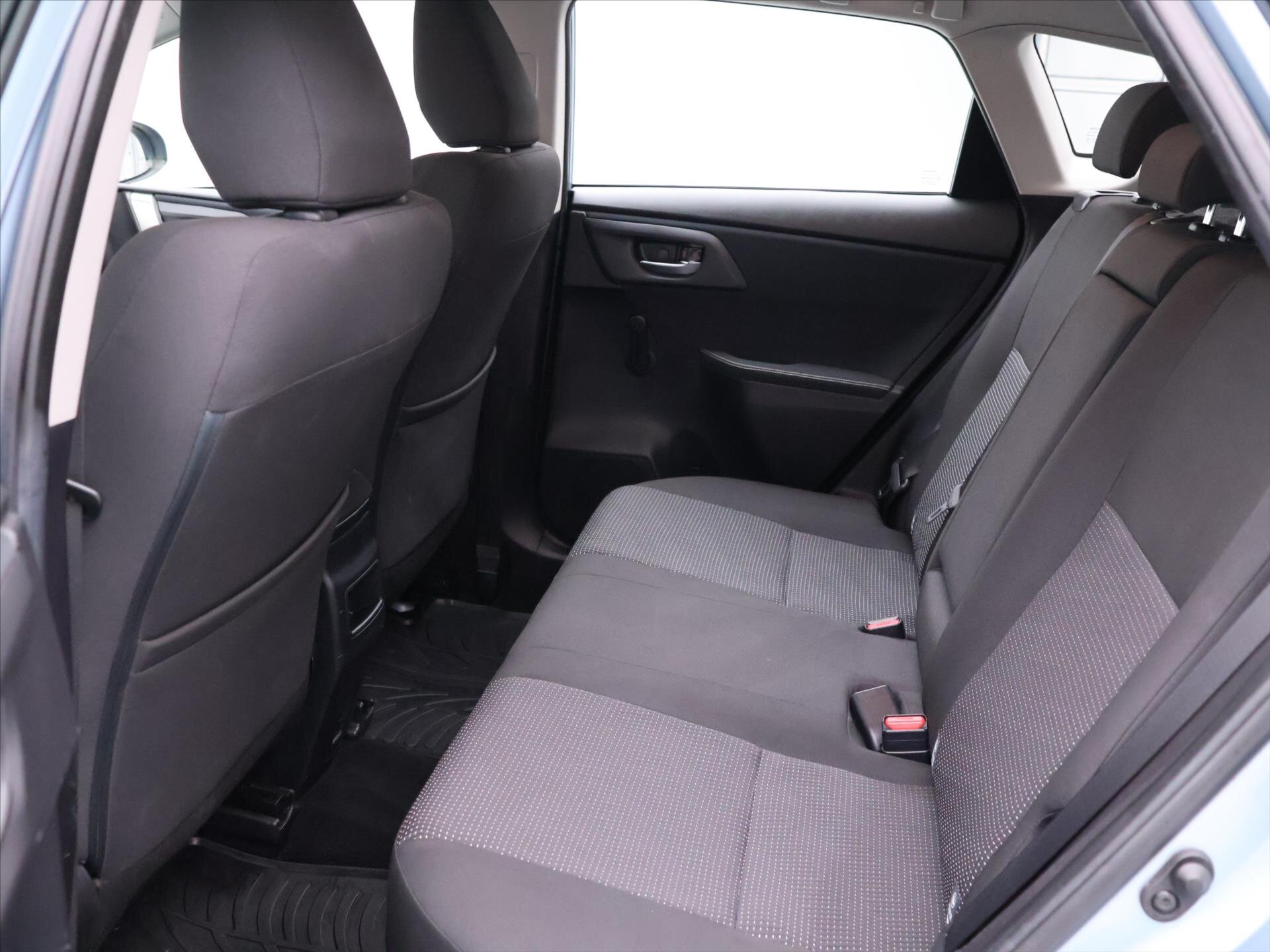 Toyota Auris Hatchback 1,3 l 73 kw