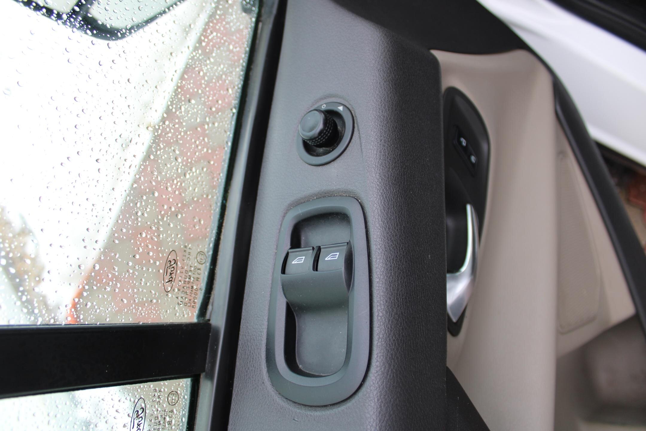 Ford Transit Custom Užitková 2,2 l 92 kw