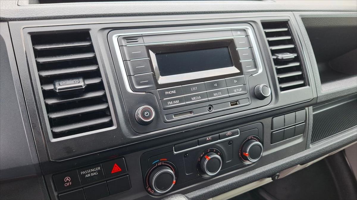 Volkswagen Transporter Skříň 2,0 l 110 kw