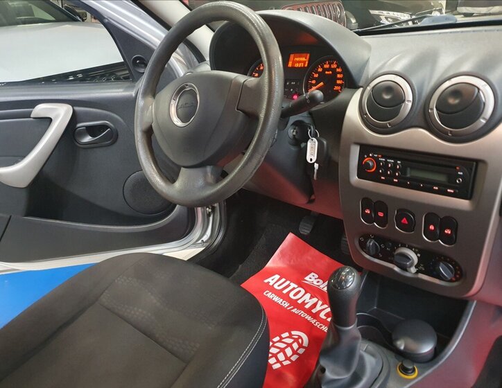 Dacia Sandero Hatchback 1,6 l 62 kw