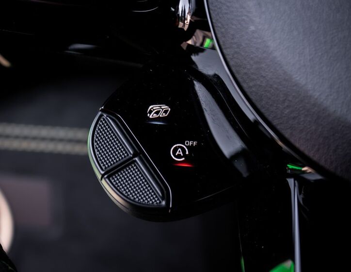 Mercedes-Benz AMG GT 38