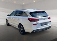 Hyundai i30 4