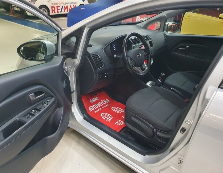 KIA Rio Hatchback 1,4 l 66 kw