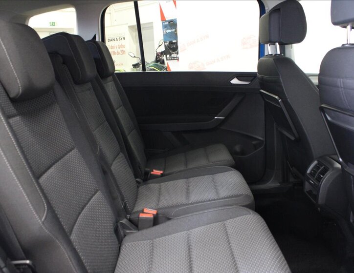 Volkswagen Touran MPV 1,2 l 81 kw