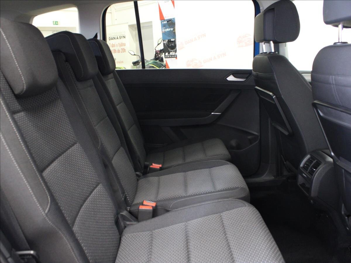 Volkswagen Touran MPV 1,2 l 81 kw