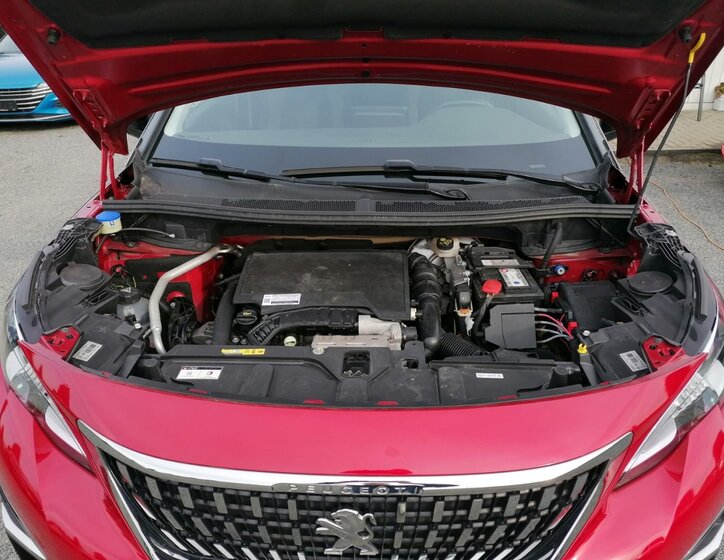 Peugeot 3008 SUV / Terénní 1,2 l 96 kw