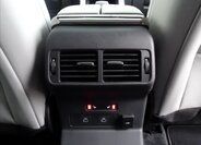 Land Rover Range Rover Velar SUV / Terénní 2,0 l 150 kw