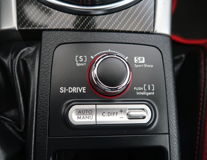 Subaru WRX STI Sedan / Limuzína 2,5 l 221 kw