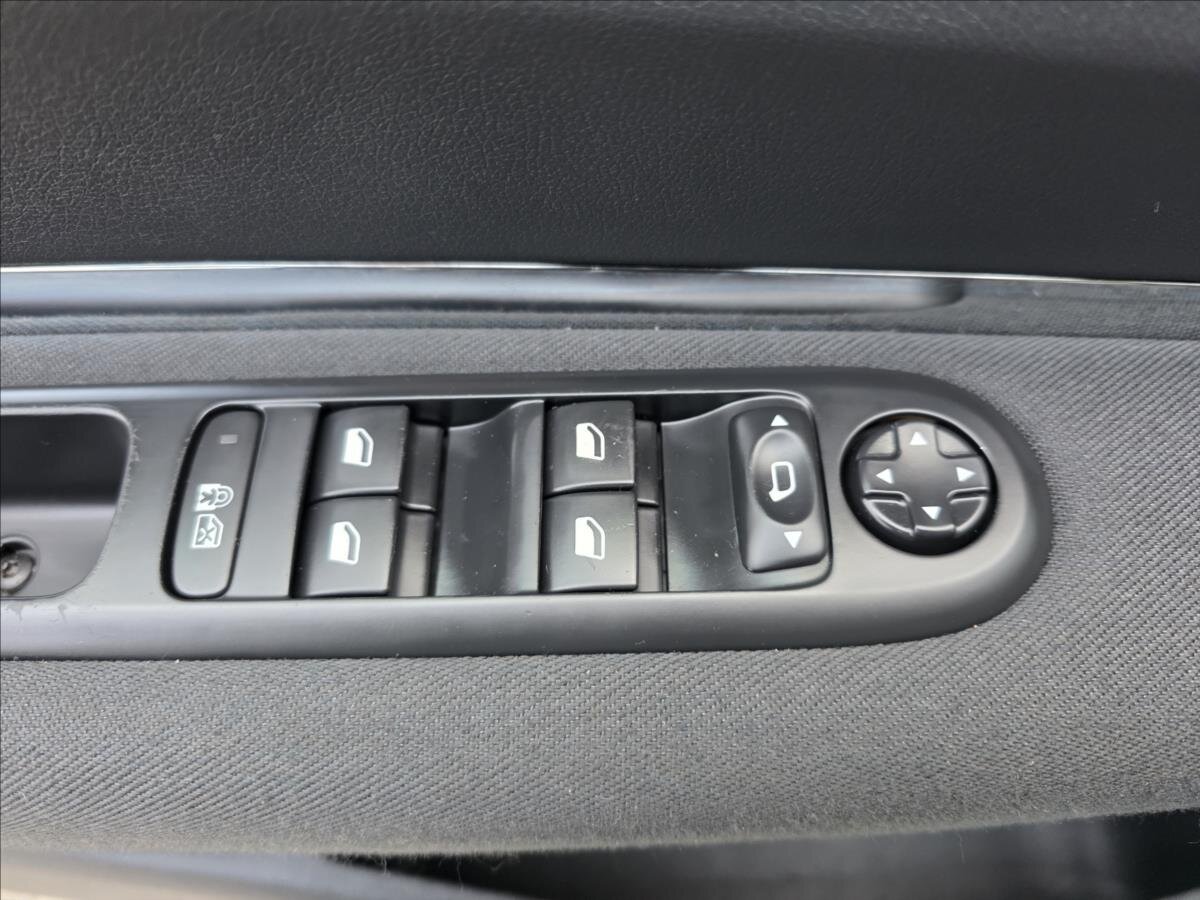 Peugeot 5008 Kombi 1,6 l 84 kw