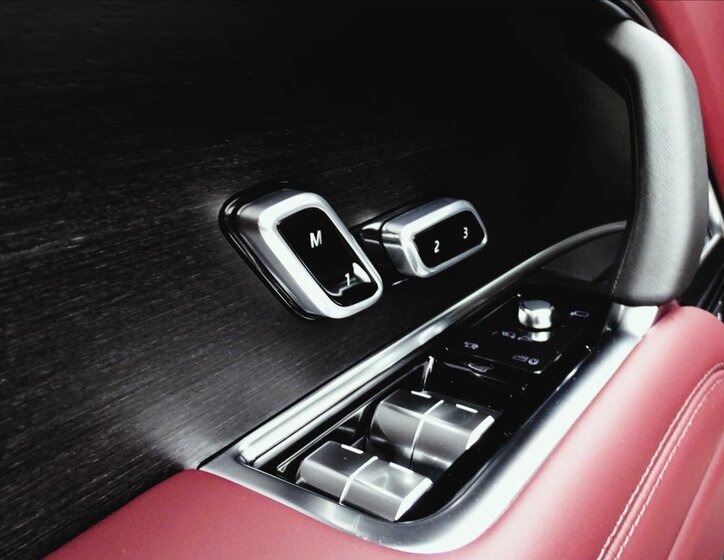 Land Rover Range Rover SUV 3,0 l 258 kw