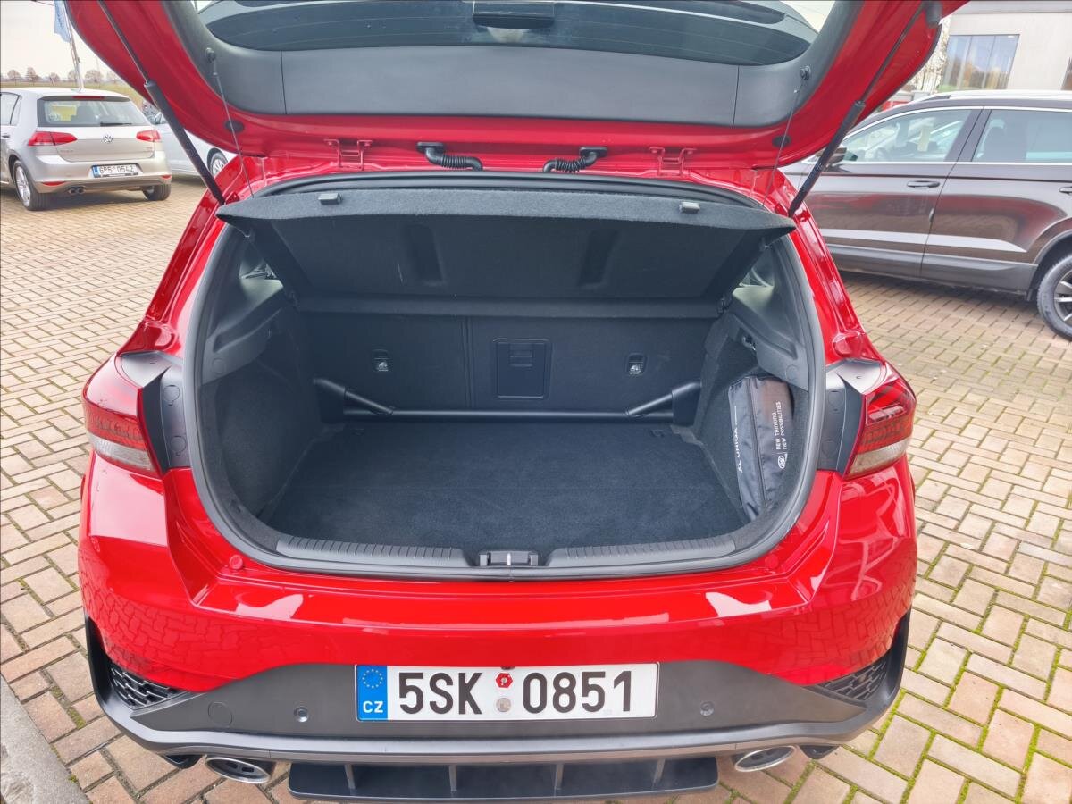 Hyundai i30 Hatchback 2,0 l 206 kw