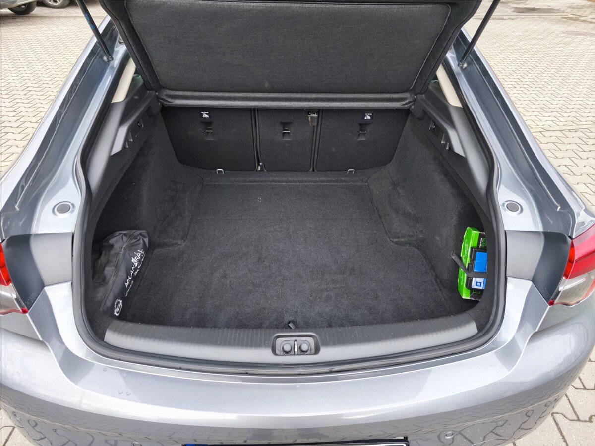 Opel Insignia Hatchback 2,0 l 125 kw