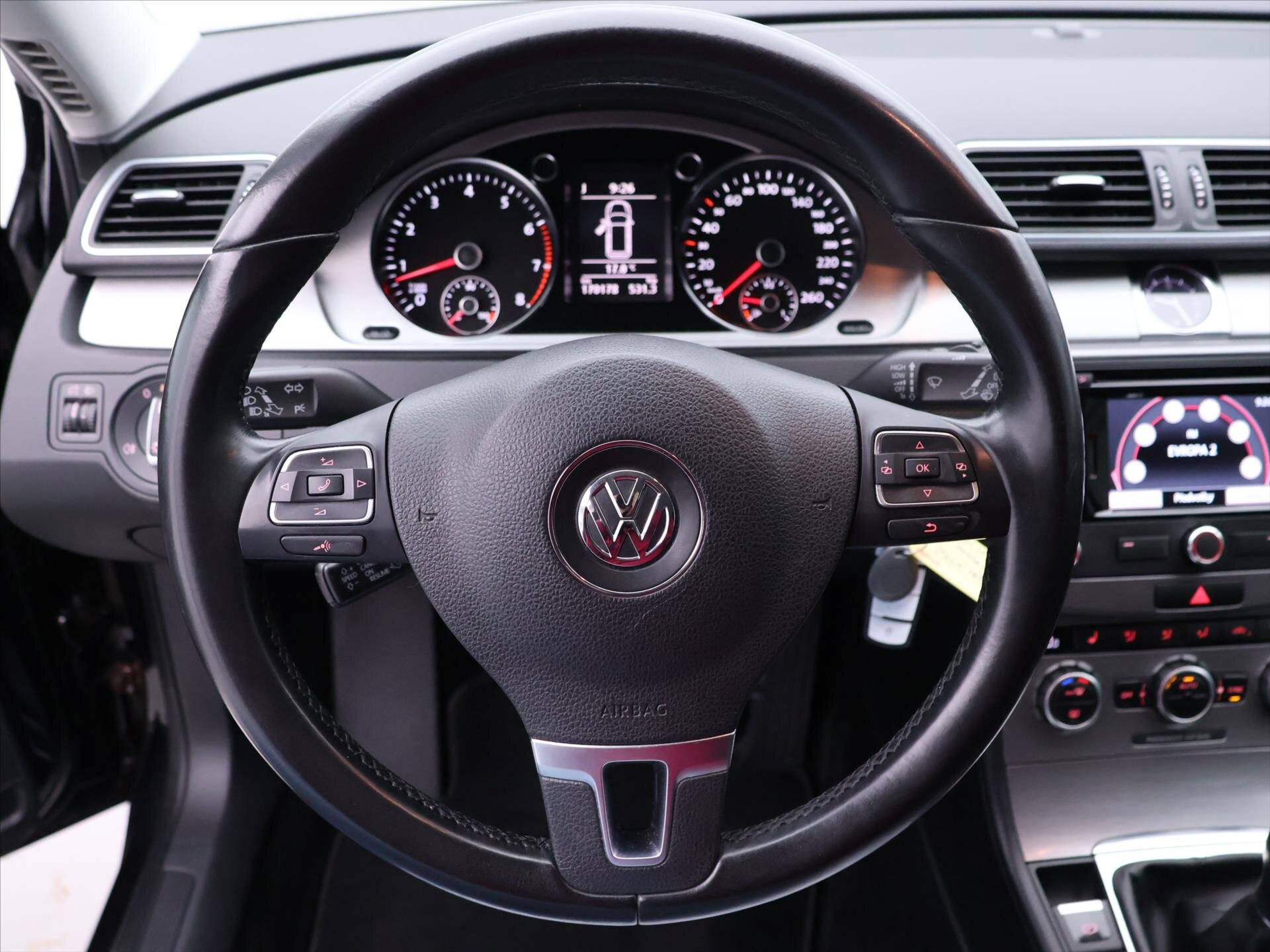 Volkswagen Passat Kombi 1,4 l 90 kw