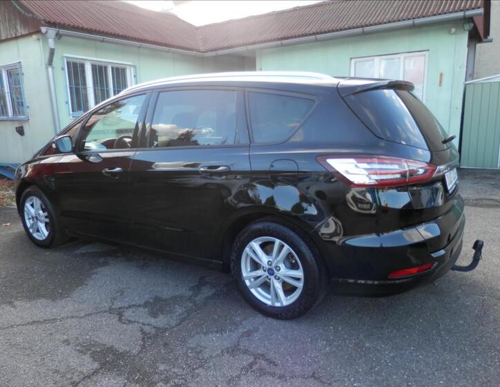 Ford S-MAX 6