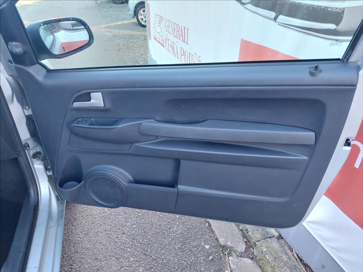 Volkswagen Fox Hatchback 1,2 l 40 kw