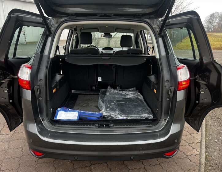 Ford Grand C-MAX Kombi 1,5 l 110 kw