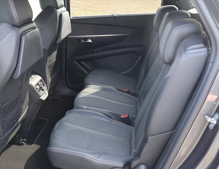 Peugeot 5008 SUV / Terénní 1,2 l 96 kw