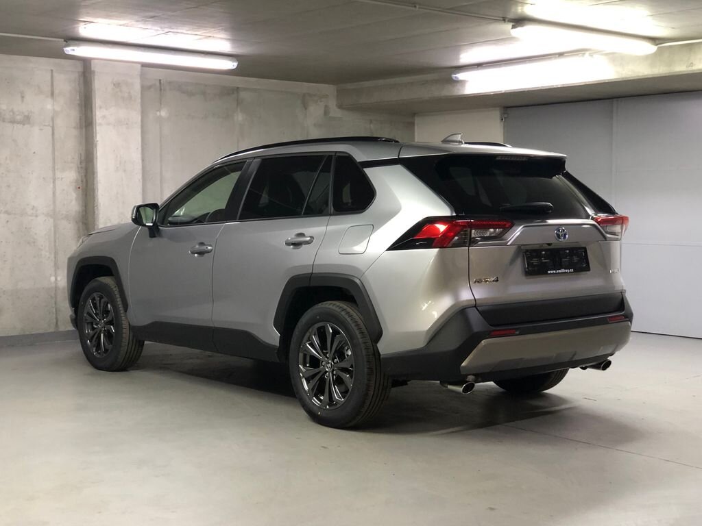 Toyota RAV4 SUV 2,5 l 163 kw