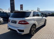Mercedes-Benz Třídy M SUV / Terénní 3,0 l 190 kw