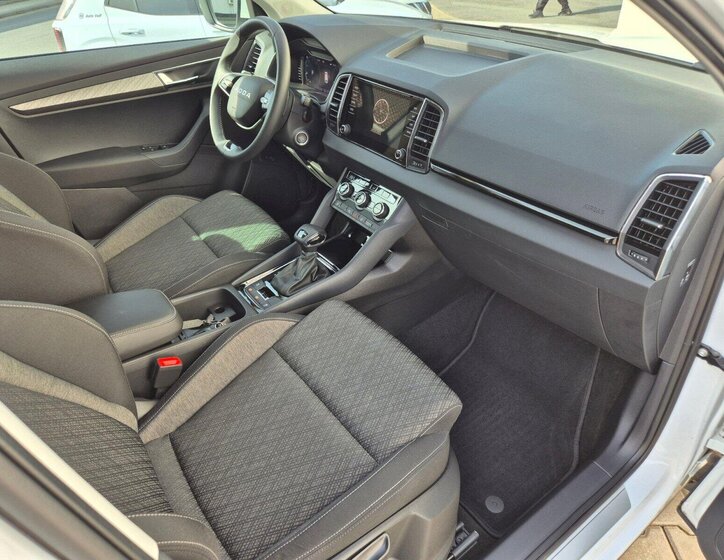 Škoda Karoq SUV / Terénní 1,5 l 110 kw