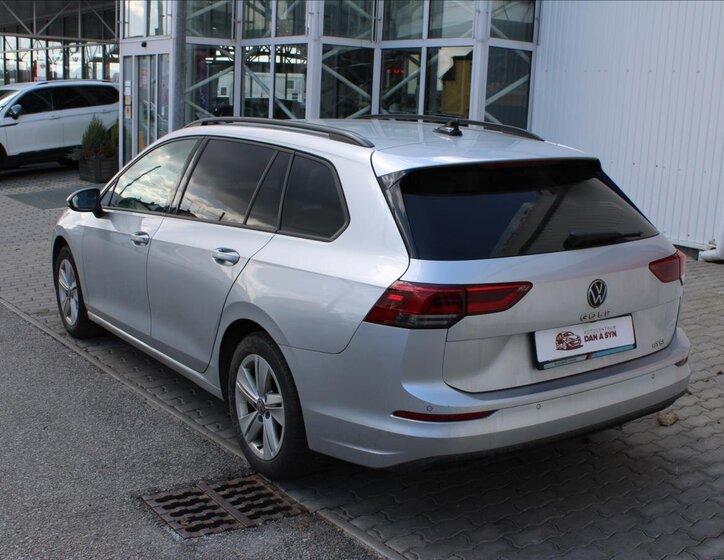 Volkswagen Golf Kombi 1,5 l 110 kw