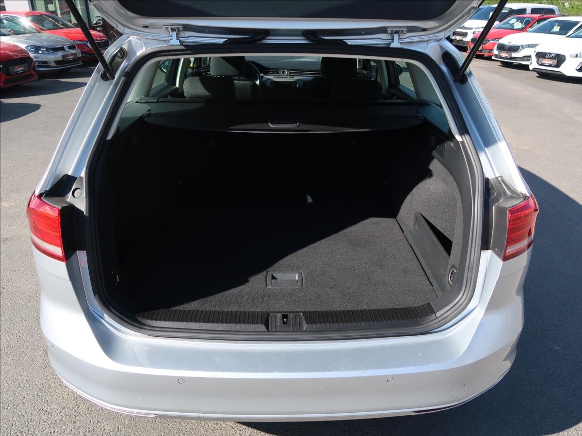 Volkswagen Passat Kombi 2,0 l 110 kw