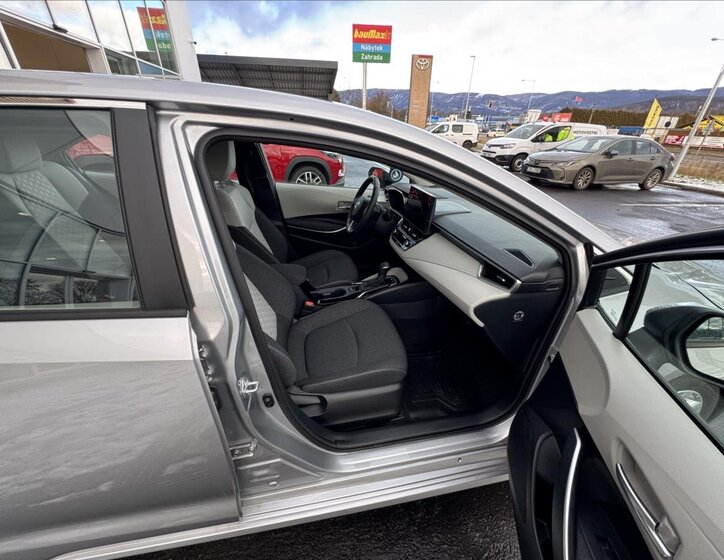 Toyota Corolla Sedan 1,8 l 72 kw