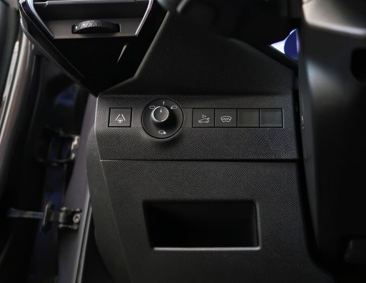 DS Automobiles DS7 Crossback 16