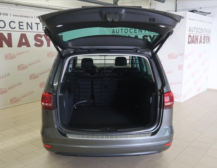 Volkswagen Sharan MPV 2,0 l 110 kw