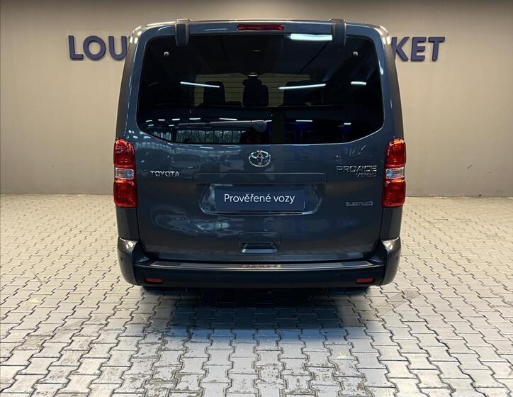 Toyota ProAce Verso 13