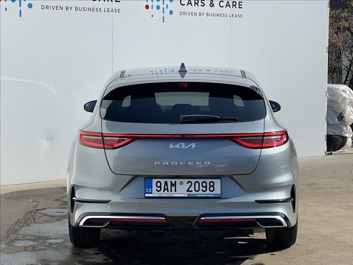 KIA ProCeed Hatchback 1,5 l 118 kw