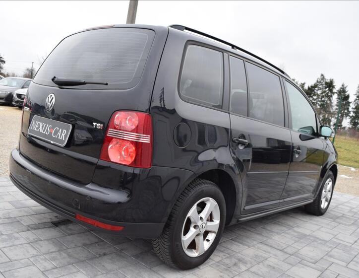 Volkswagen Touran 5