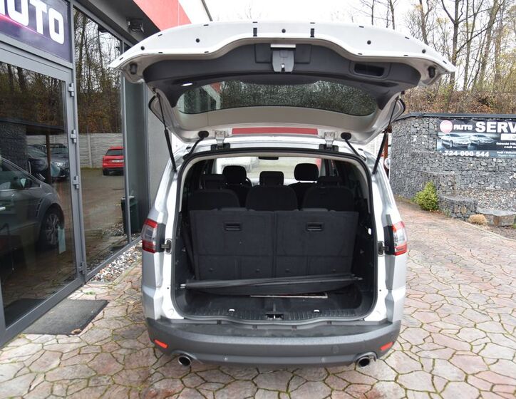 Ford S-MAX 32