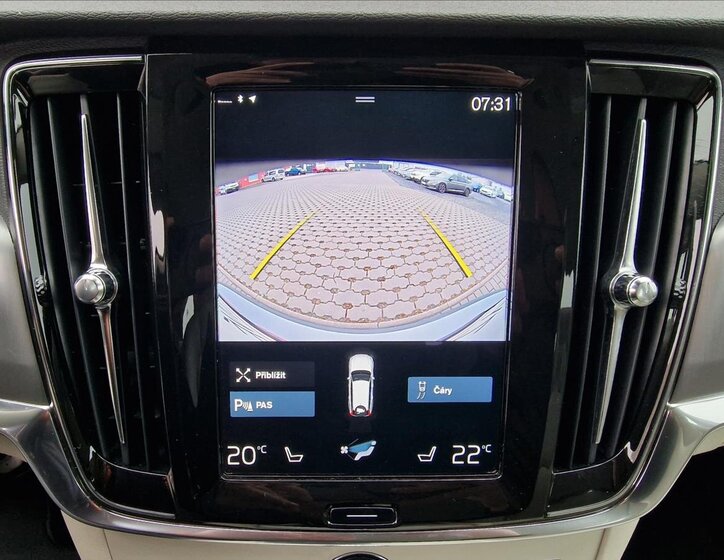 Volvo V90 Kombi 2,0 l 140 kw