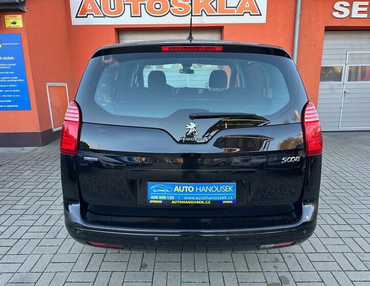 Peugeot 5008 6