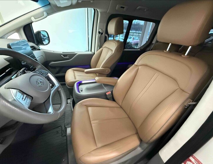 Hyundai Staria MPV 2,2 l 130 kw