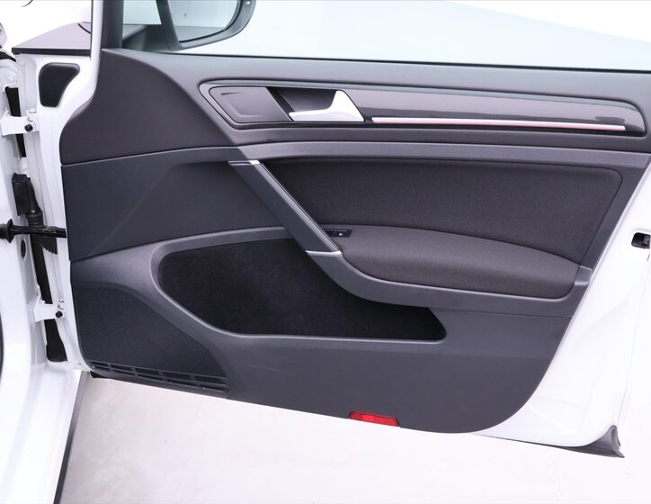 Volkswagen Golf Hatchback 2,0 l 169 kw