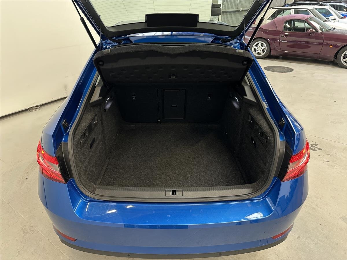 Škoda Superb Liftback 2,0 l 147 kw