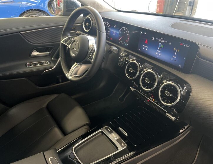 Mercedes-Benz CLA Kombi 1,3 l 120 kw