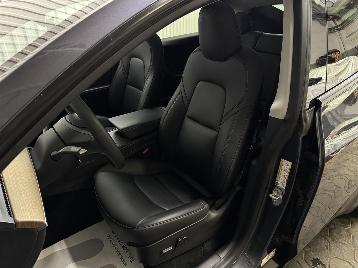 Tesla Model Y SUV 0,0 378 kw