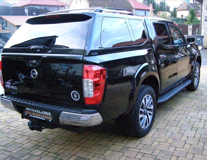 Nissan Navara 5
