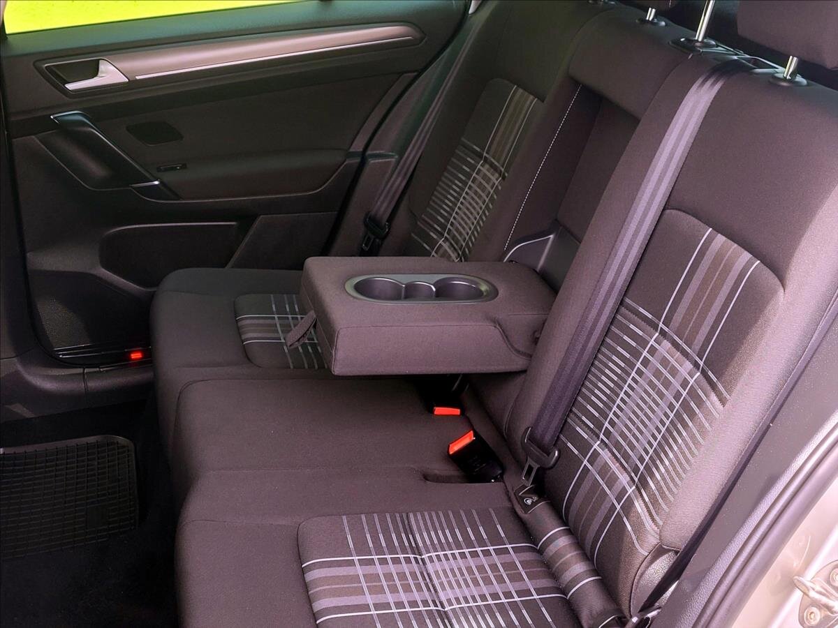 Volkswagen Golf Sportsvan MPV 1,2 l 81 kw